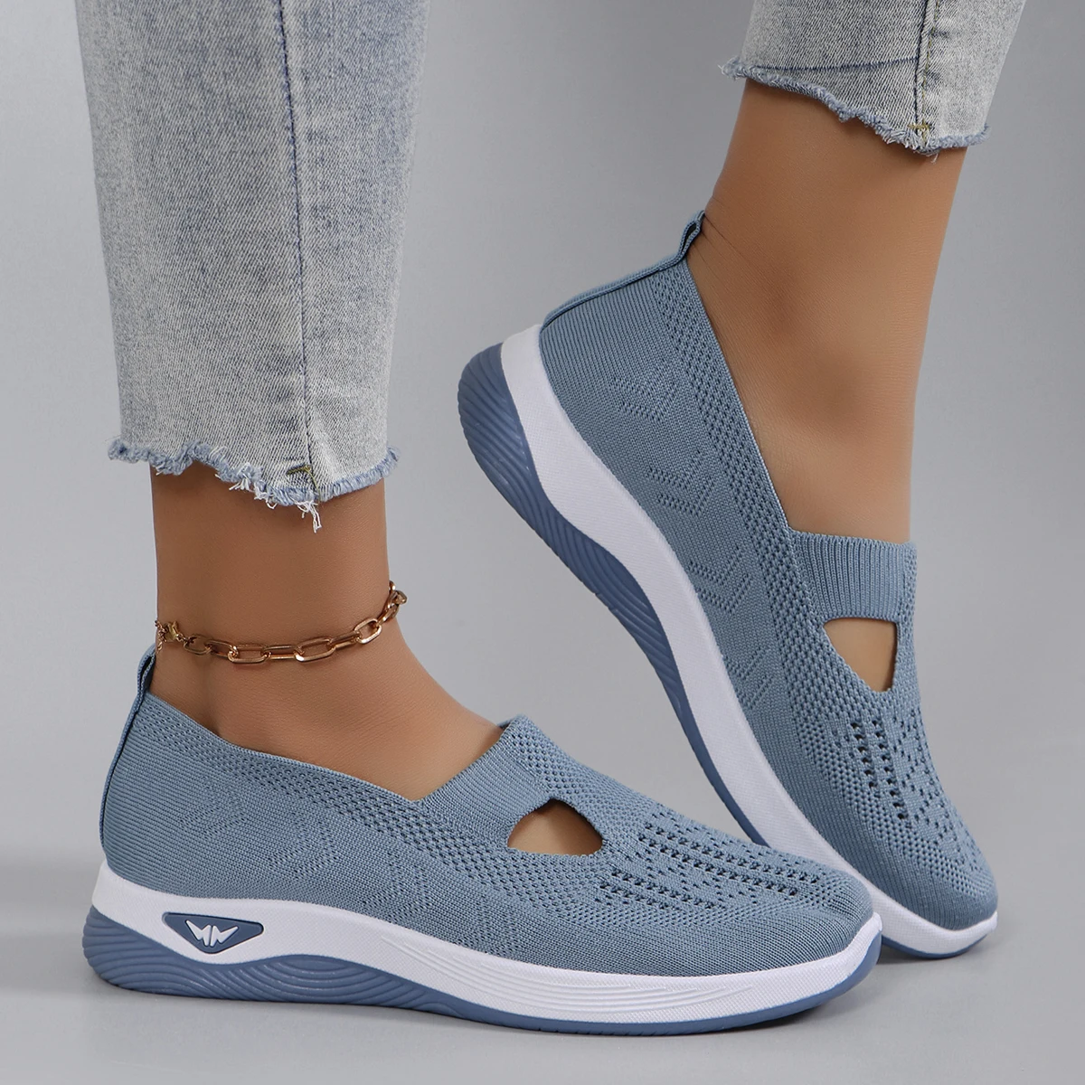 Spring new women's sports shoes, fashionable, breathable, lightweight, non-slip, wear-resistant, casual sports shoes, flat shoes 1 Spring new women's sports shoes, fashionable, breathable, lightweight, non-slip, wear-resistant, casual sports shoes, flat shoes 6