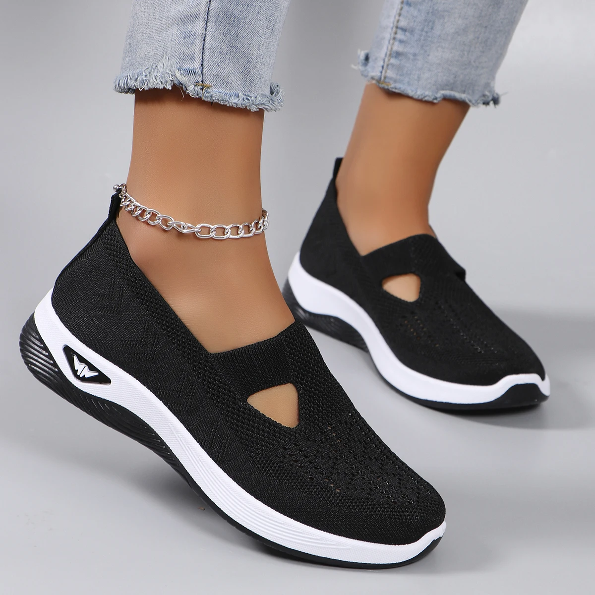 Spring new women's sports shoes, fashionable, breathable, lightweight, non-slip, wear-resistant, casual sports shoes, flat shoes 2