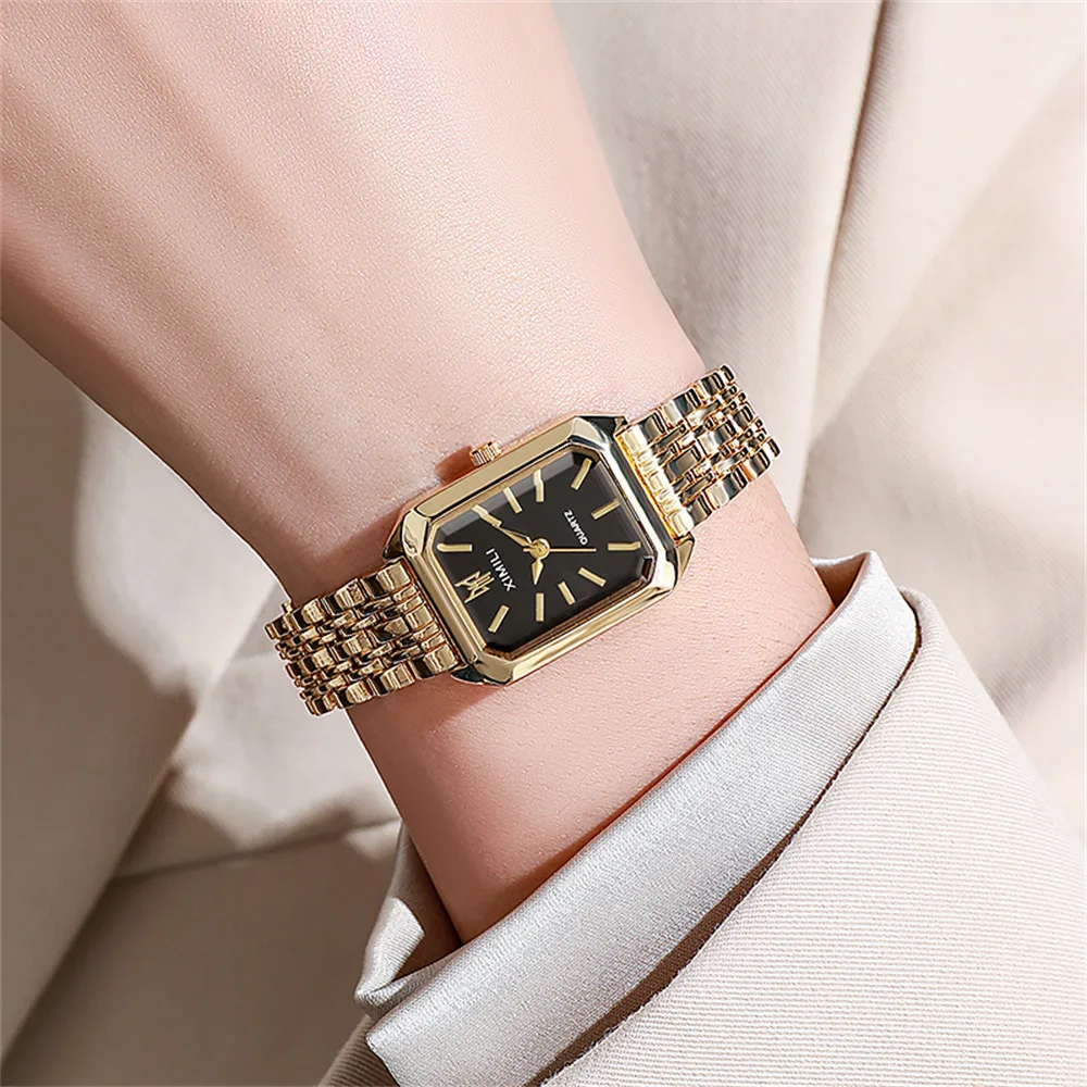 Women’s Gold Square Quartz Watch 1 Women’s Gold Square Quartz Watch 4
